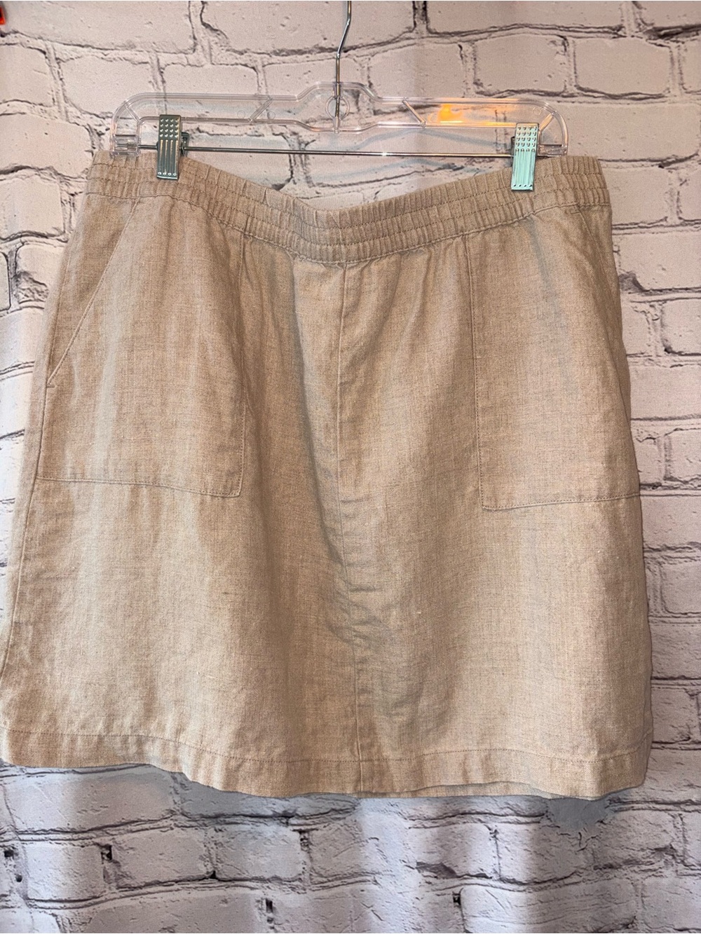 Garnet Hill Beige Linen Elastic Waist Skirt Size 16 Front Pockets Lightweight